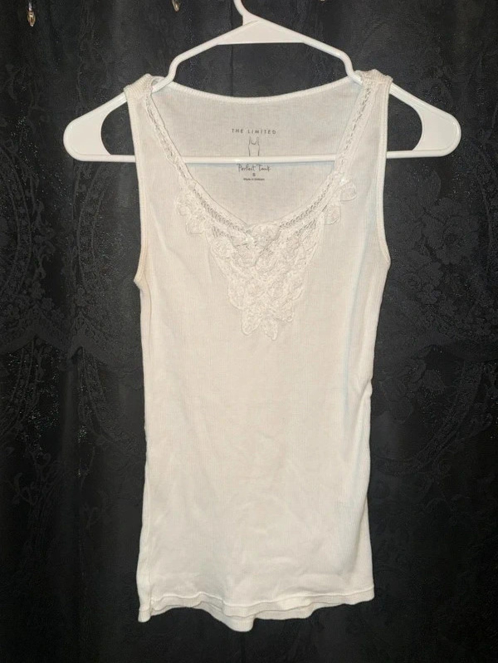 The Limited women’s size small crochet lace detail tank top